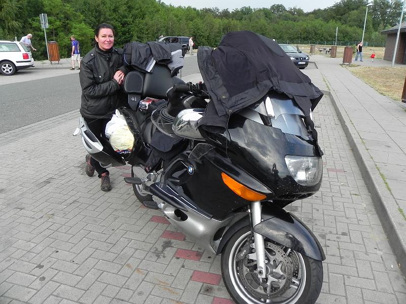 DSCN4016.JPG - Przebieramy się