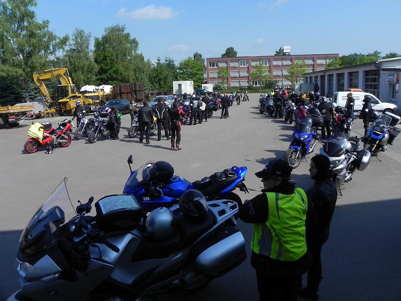 DSCN4225.JPG - Następnego dnia jeszcze cieplej. My nie jedziemy już z grupą bo musimy wracać 800 km jednym rzutem.